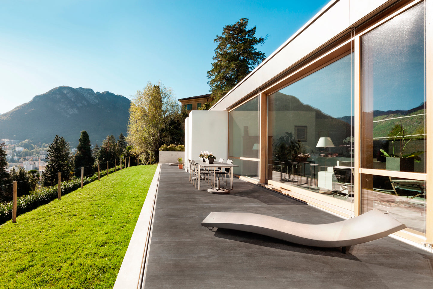 THESIZE SURFACES &#8211; NEOLITH  Almassora &#8211; Castellón &#8211; Spain